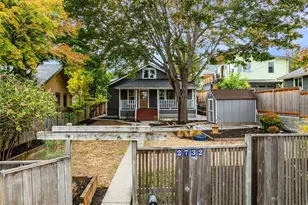 2732 NE 54th St, Seattle, WA 98105 - Photo 31