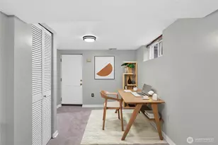 2732 NE 54th St, Seattle, WA 98105 - Photo 21