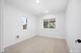 12243 16th Ave S, Seattle, WA 98168 - Photo 15