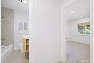12243 16th Avenue S, Seattle, WA 98168 - Photo 7