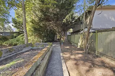 12243 16th Avenue S, Seattle, WA 98168 - Photo 35