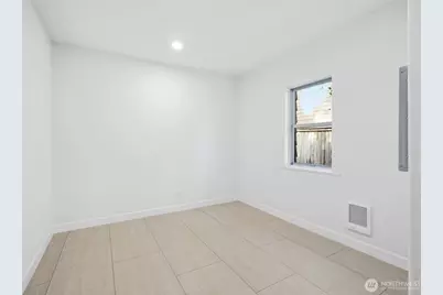12243 16th Avenue S, Seattle, WA 98168 - Photo 17