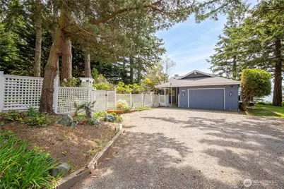 4070 S Smugglers Cove Road, Greenbank, WA 98253 - Photo 27