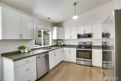 11617 210th Avenue E, Bonney Lake, WA 98391 - Photo 9