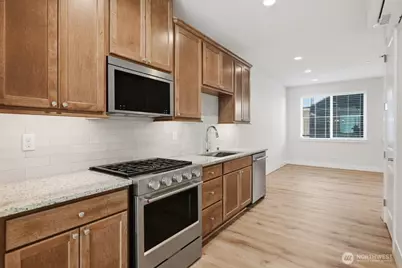 13364 NE 175th Place, Woodinville, WA 98072 - Photo 5