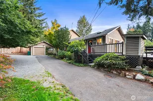 1228 S Lake Stickney Dr, Lynnwood, WA 98087 - Photo 1