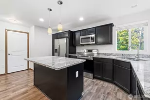 2111 Chesney Rd E, Parkland, WA 98445 - Photo 11