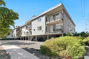 9255 Greenwood Ave N, Seattle, WA 98103 - Photo 19