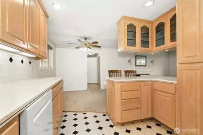 12502 SE 73rd Place, Newcastle, WA 98056 - Photo 13