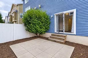 3619 22nd Ave W, Seattle, WA 98199 - Photo 3