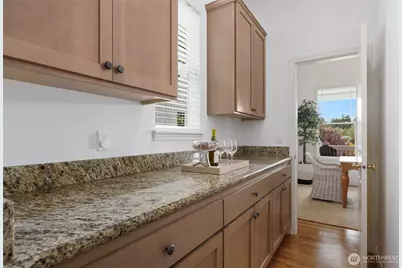 10625 NE 173rd Place, Bothell, WA 98011 - Photo 15