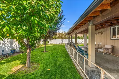 1412 Denny Place, Rock Island, WA 98850 - Photo 31
