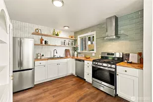 10233 8th Ave SW, Seattle, WA 98146 - Photo 5