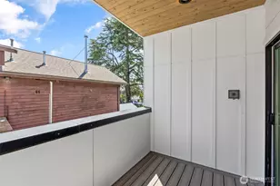 11050 2nd Ave NW, Seattle, WA 98177 - Photo 31