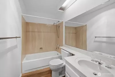 16006 Village Green Drive, Mill Creek, WA 98012 - Photo 15