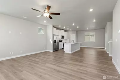 15136 87th Place E, Puyallup, WA 98375 - Photo 19