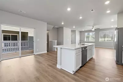 15136 87th Place E, Puyallup, WA 98375 - Photo 17