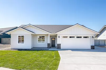 2517 Plateau Drive, East Wenatchee, WA 98802 - Photo 1