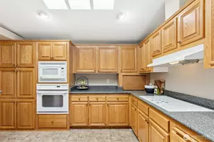 27304 219th Pl SE, Maple Valley, WA 98038 - Photo 13
