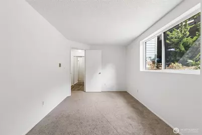 134 116th Street #H11, Seattle, WA 98146 - Photo 13