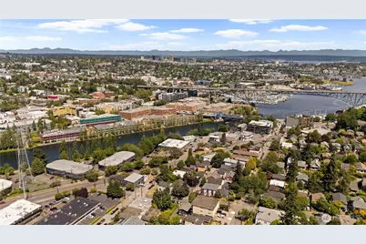 163 Etruria Street, Seattle, WA 98109 - Photo 33