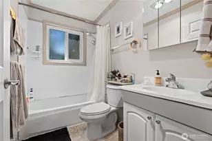 163 Etruria St, Seattle, WA 98109 - Photo 27