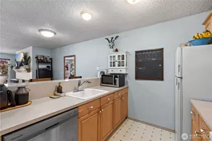 163 Etruria St, Seattle, WA 98109 - Photo 13