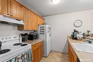 163 Etruria St, Seattle, WA 98109 - Photo 25