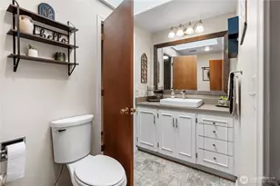 8203 Woodland Ave E, Puyallup, WA 98371 - Photo 23