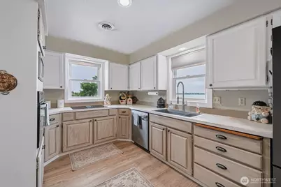 2512 W Marina Drive #6, Moses Lake, WA 98837 - Photo 9