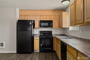 10790 16th Ave SW, Seattle, WA 98146 - Photo 15