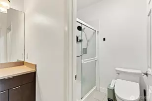 1601 NE Katsura St, Issaquah, WA 98029 - Photo 23