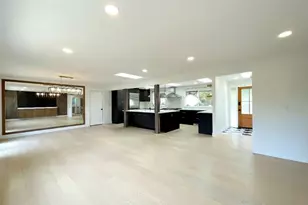 2040 128th Ave SE, Bellevue, WA 98005 - Photo 7