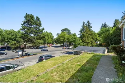 125 Hayes Place SW #1 & 2, Renton, WA 98057 - Photo 5