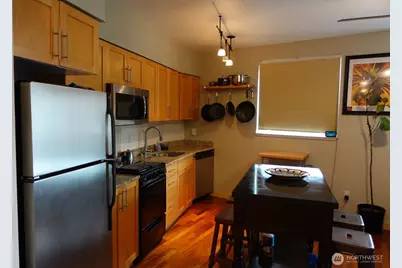 3333 Wallingford Avenue N #307, Seattle, WA 98103 - Photo 7