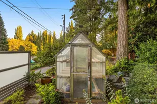 13347 12th Ave NE, Seattle, WA 98125 - Photo 37