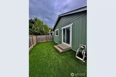 6412 79th Place NE, Marysville, WA 98270 - Photo 3