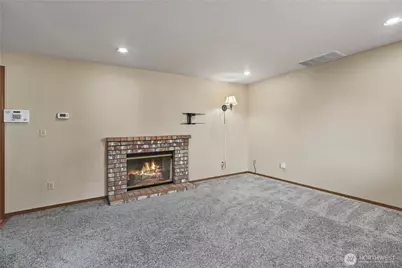 19818 10th Avenue Ct E, Spanaway, WA 98387 - Photo 9
