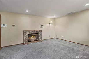 19818 10th Ave Ct E, Spanaway, WA 98387 - Photo 9