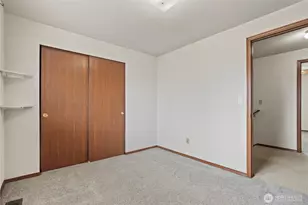 19818 10th Ave Ct E, Spanaway, WA 98387 - Photo 13