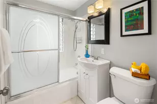 3825 33rd Ave W, Seattle, WA 98199 - Photo 9