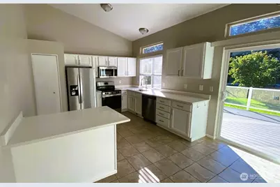 19805 E 122nd Street, Bonney Lake, WA 98391 - Photo 3