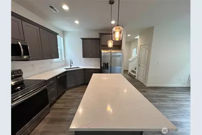 2708 Alderbrook Court N, Puyallup, WA 98374 - Photo 9