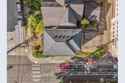 700 Warren Avenue N, Seattle, WA 98109 - Photo 35