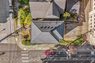 700 Warren Ave N, Seattle, WA 98109 - Photo 35