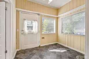 700 Warren Ave N, Seattle, WA 98109 - Photo 5
