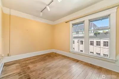 700 Warren Avenue N, Seattle, WA 98109 - Photo 25