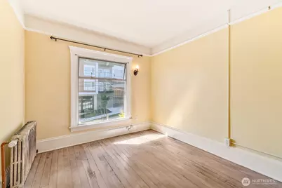 700 Warren Avenue N, Seattle, WA 98109 - Photo 27