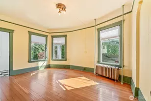 700 Warren Ave N, Seattle, WA 98109 - Photo 9