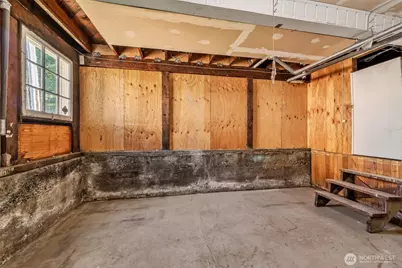 700 Warren Avenue N, Seattle, WA 98109 - Photo 29